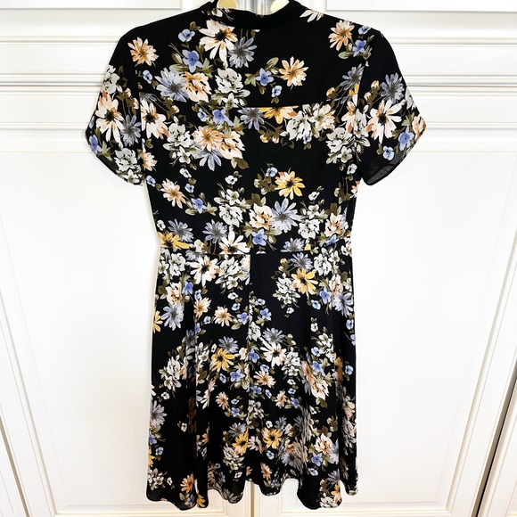 Nanette Lepore Women’s Navy Floral Spring Fit Flare Short Sleeve Midi Dress - Picture 8 of 8